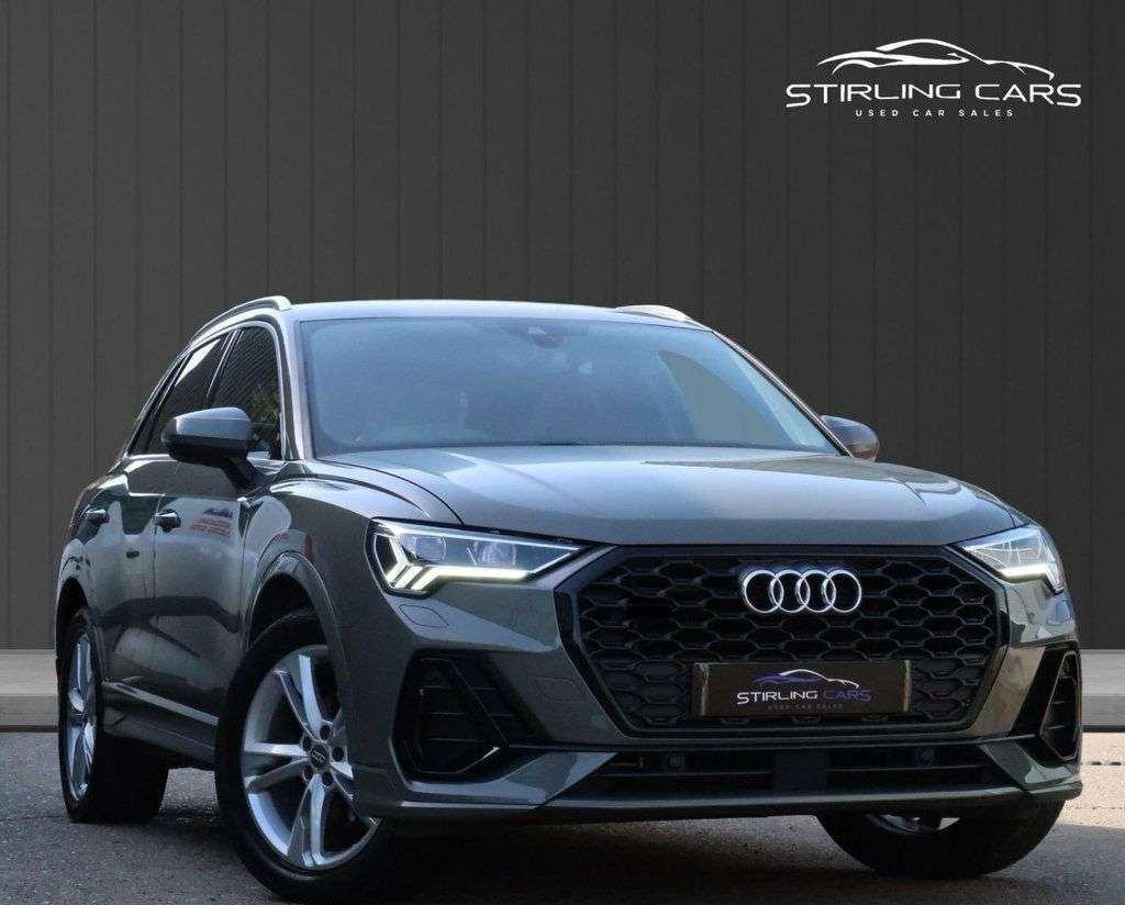 A 2019 AUDI Q3 2.0 TDI 35 S line SUV 5dr Diesel S Tronic Euro 6 (s/s) (150 ps) FINANCE+WAR A 2019 AUDI Q3 2.0 TDI 35 S line SUV 5dr Diesel S Tronic Euro 6 (s/s) (150 ps) FINANCE+WAR