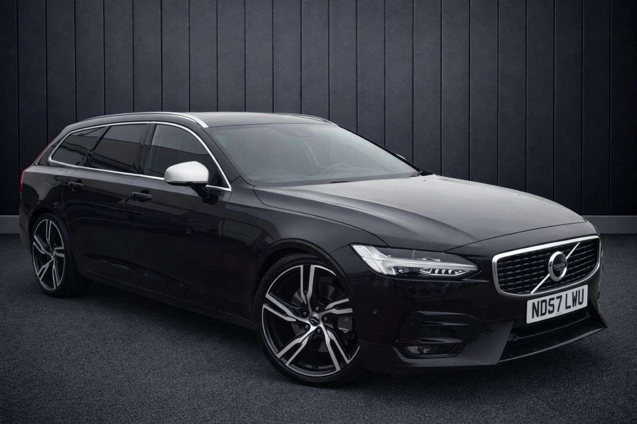 A 2017 VOLVO V90 2.0 D5 PowerPulse R-Design Estate 5dr Diesel Auto AWD Euro 6 (s/s) (235 ps) A 2017 VOLVO V90 2.0 D5 PowerPulse R-Design Estate 5dr Diesel Auto AWD Euro 6 (s/s) (235 ps)