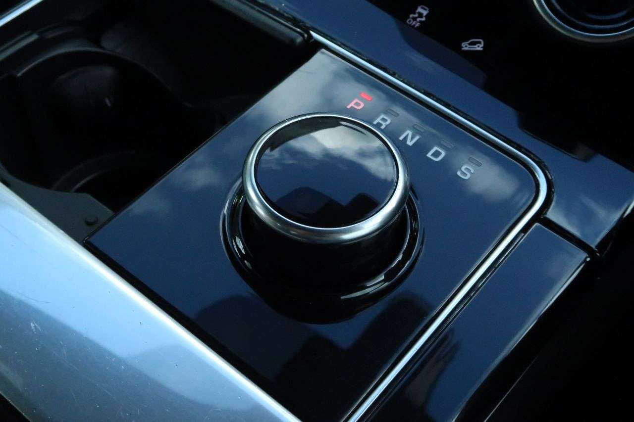 2017 LAND ROVER RANGE ROVER VELAR 2017 LAND ROVER RANGE ROVER VELAR