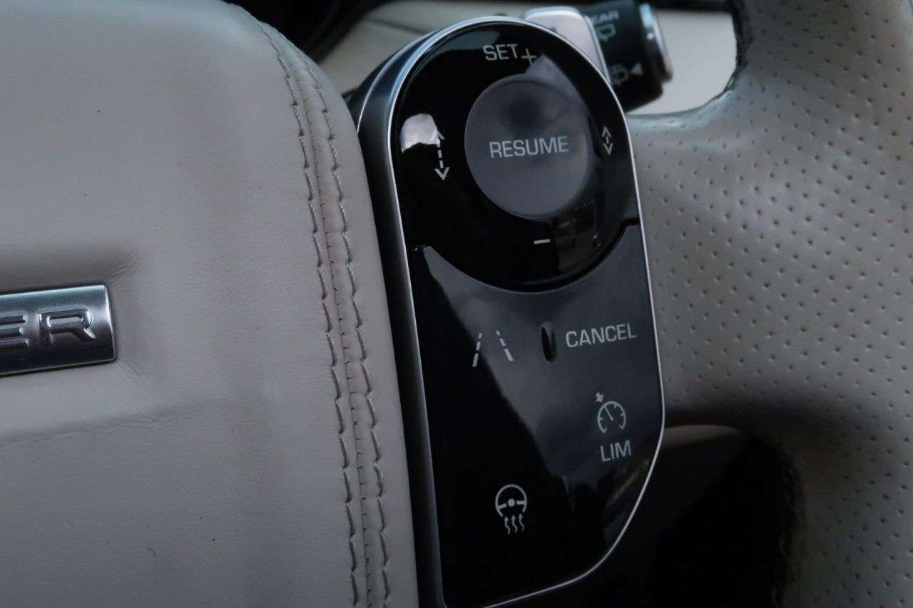 2017 LAND ROVER RANGE ROVER VELAR 2017 LAND ROVER RANGE ROVER VELAR