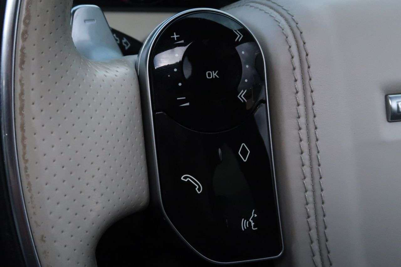 2017 LAND ROVER RANGE ROVER VELAR 2017 LAND ROVER RANGE ROVER VELAR