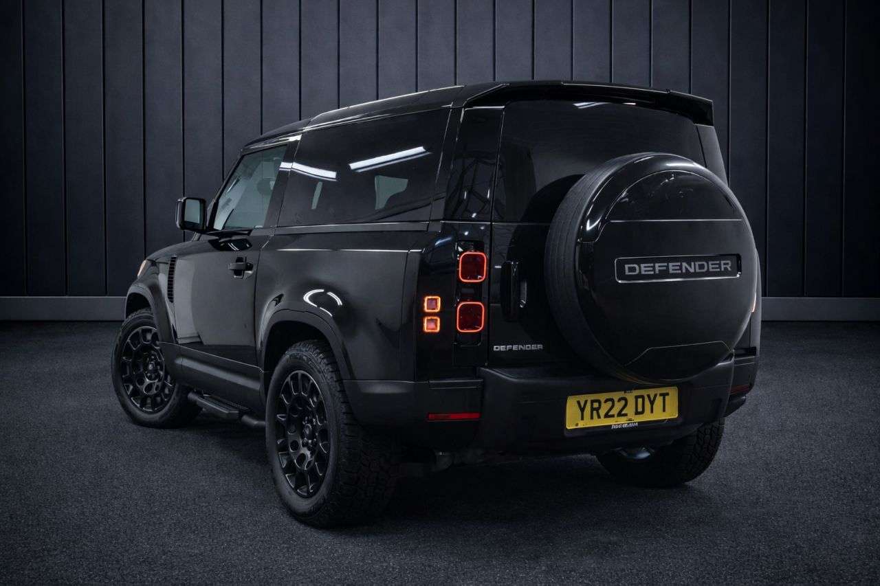 A 2022 LAND ROVER DEFENDER 3.0 D250 MHEV HSE SUV 3dr Diesel Auto 4WD Euro 6 (s/s) (250 ps) FINANCE+WAR A 2022 LAND ROVER DEFENDER 3.0 D250 MHEV HSE SUV 3dr Diesel Auto 4WD Euro 6 (s/s) (250 ps) FINANCE+WAR