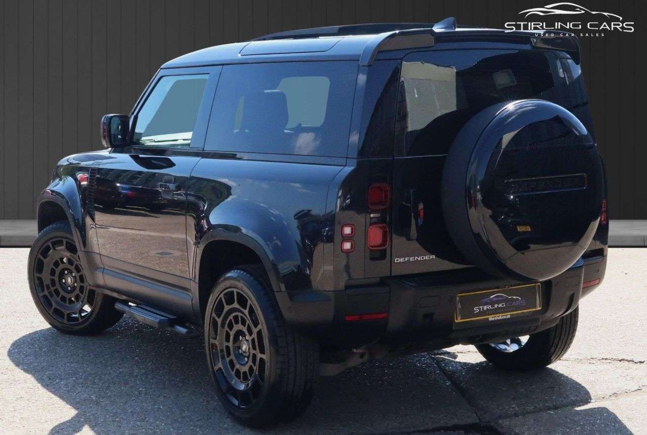 A 2022 LAND ROVER DEFENDER 3.0 D250 MHEV HSE SUV 3dr Diesel Auto 4WD Euro 6 (s/s) (250 ps) FINANCE+WAR A 2022 LAND ROVER DEFENDER 3.0 D250 MHEV HSE SUV 3dr Diesel Auto 4WD Euro 6 (s/s) (250 ps) FINANCE+WAR