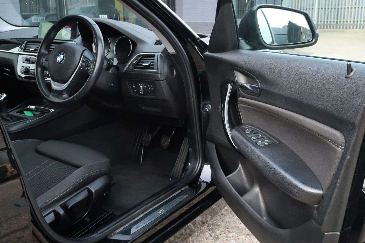 2019 BMW 1 SERIES 2019 BMW 1 SERIES