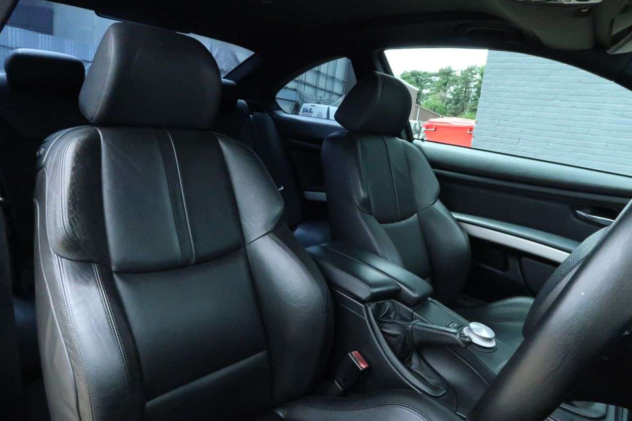 A 2007 BMW M3 4.0 iV8 Coupe 2dr Petrol Manual Euro 4 (420 ps) FINANCE+WARRANTY+SERVICE A 2007 BMW M3 4.0 iV8 Coupe 2dr Petrol Manual Euro 4 (420 ps) FINANCE+WARRANTY+SERVICE