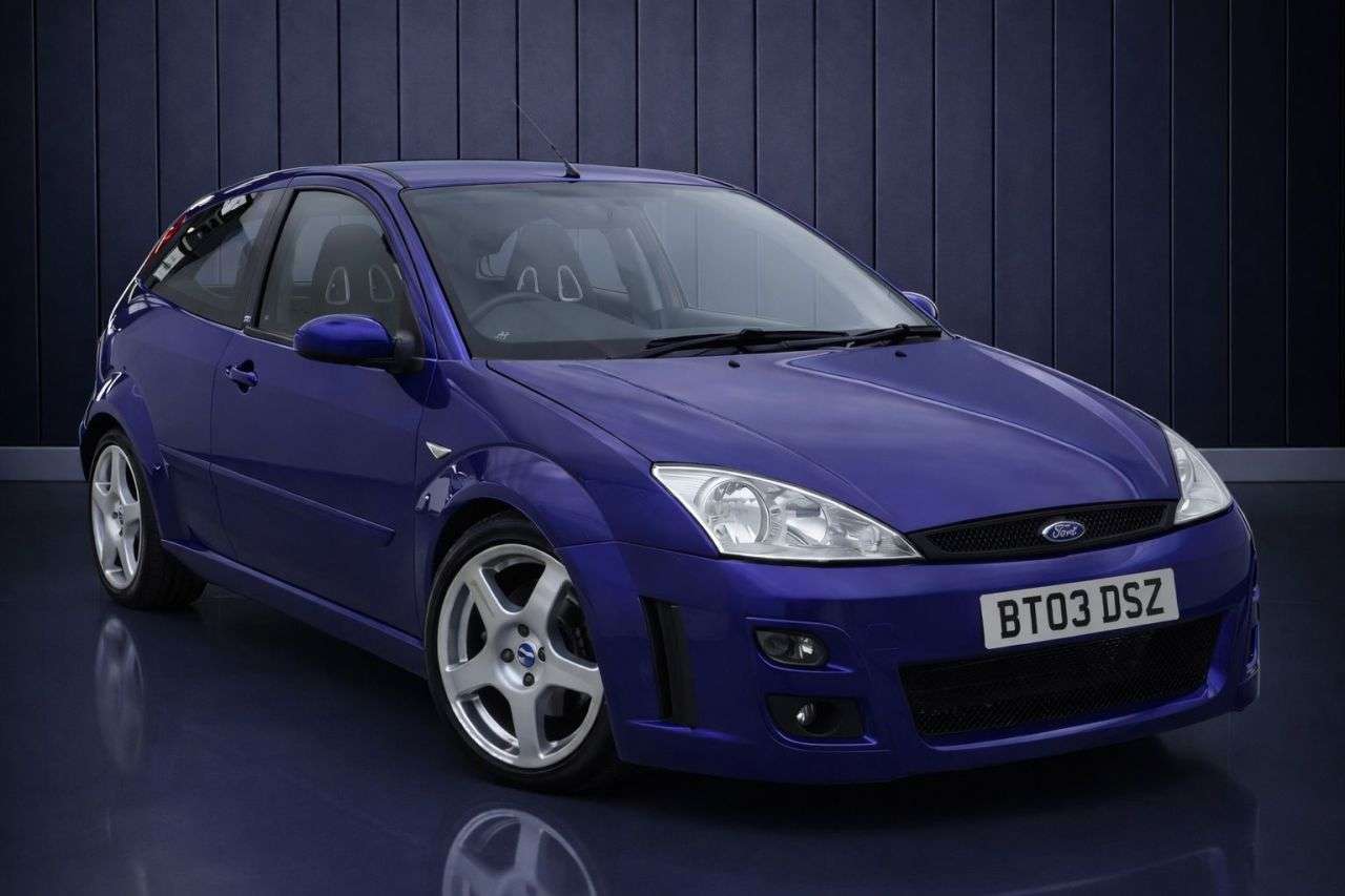 A 2003 FORD FOCUS 2.0 RS Hatchback 3dr Petrol Manual (237 g/km, 213 bhp) FINANCE+WARRANTY+SER A 2003 FORD FOCUS 2.0 RS Hatchback 3dr Petrol Manual (237 g/km, 213 bhp) FINANCE+WARRANTY+SER