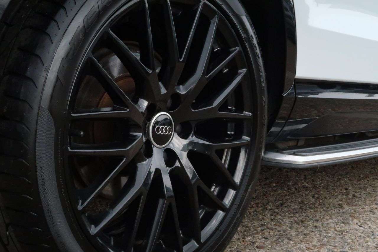 2018 AUDI Q3 2018 AUDI Q3