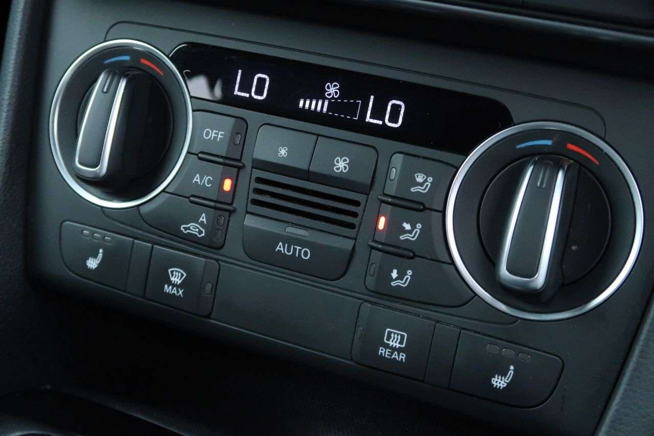 2018 AUDI Q3 2018 AUDI Q3