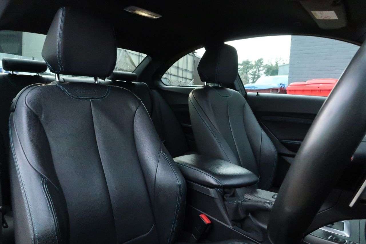 A 2016 BMW M2 3.0i Coupe 2dr Petrol DCT Euro 6 (s/s) (370 ps) FINANCE+WARRANTY+SERVICE A 2016 BMW M2 3.0i Coupe 2dr Petrol DCT Euro 6 (s/s) (370 ps) FINANCE+WARRANTY+SERVICE