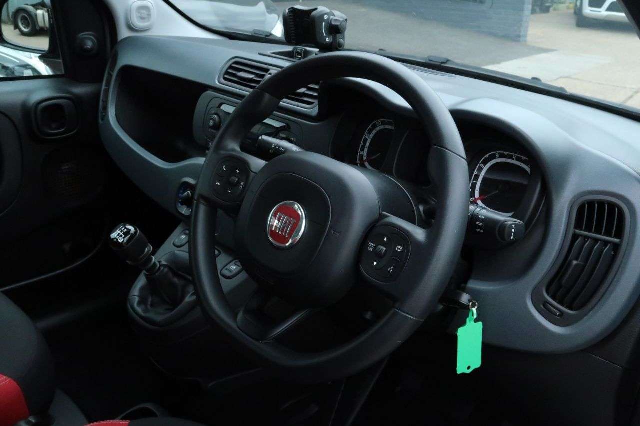 A 2021 FIAT PANDA 1.0 MHEV Easy Hatchback 5dr Petrol Manual Euro 6 (s/s) (70 bhp) CAT S WARRA A 2021 FIAT PANDA 1.0 MHEV Easy Hatchback 5dr Petrol Manual Euro 6 (s/s) (70 bhp) CAT S WARRA