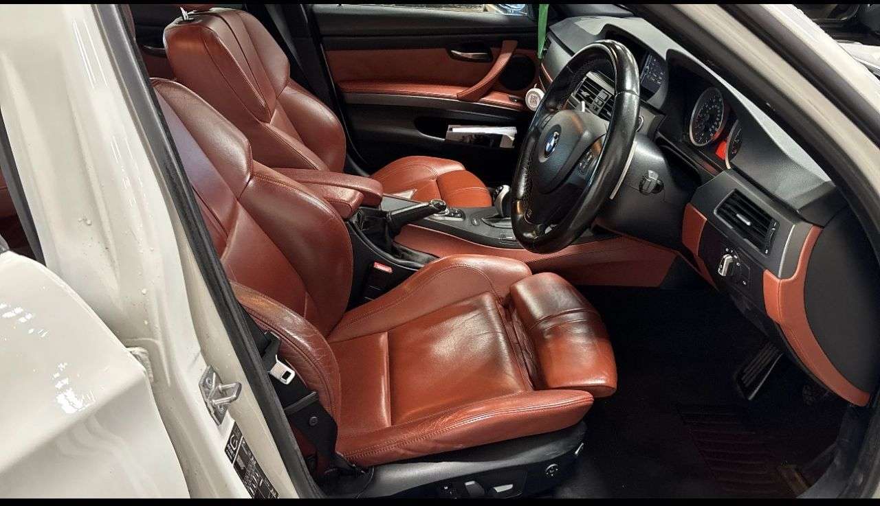 A 2010 BMW M3 4.0 iV8 Saloon 4dr Petrol DCT Euro 4 (420 ps) FINANCE+WARRANTY+SERVICE A 2010 BMW M3 4.0 iV8 Saloon 4dr Petrol DCT Euro 4 (420 ps) FINANCE+WARRANTY+SERVICE