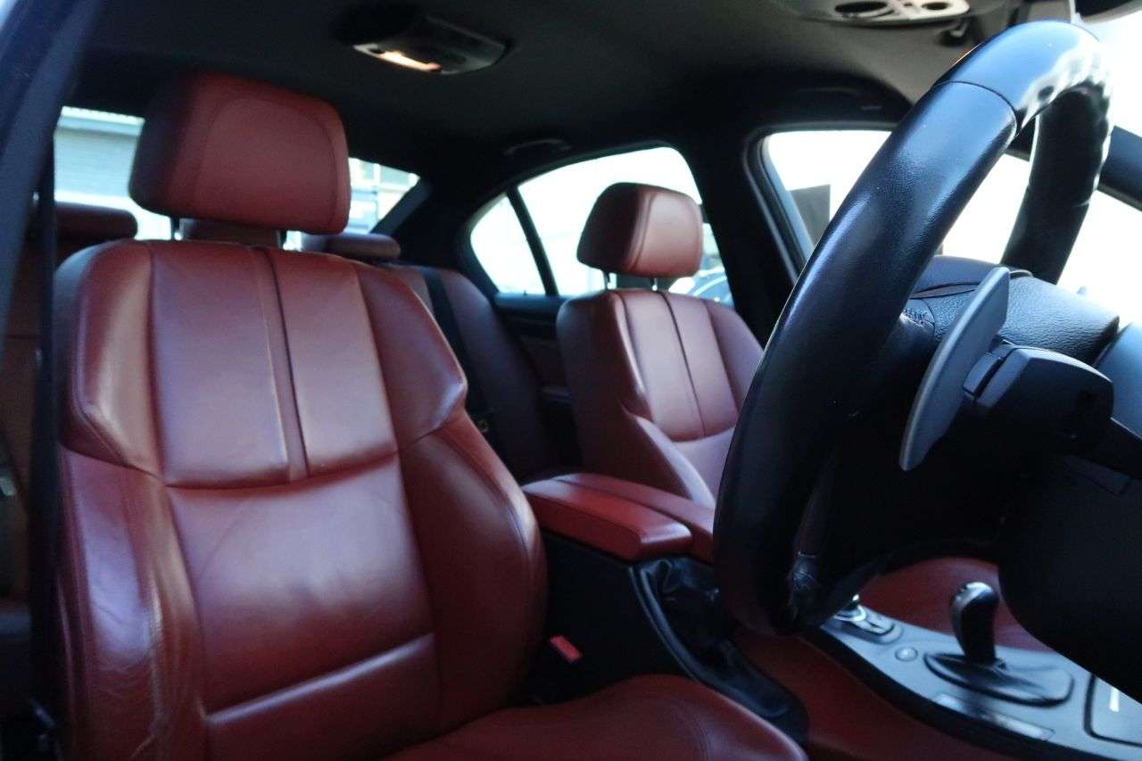 A 2010 BMW M3 4.0 iV8 Saloon 4dr Petrol DCT Euro 4 (420 ps) FINANCE+WARRANTY+SERVICE A 2010 BMW M3 4.0 iV8 Saloon 4dr Petrol DCT Euro 4 (420 ps) FINANCE+WARRANTY+SERVICE