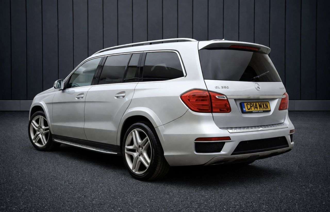 A 2014 MERCEDES-BENZ GL CLASS 3.0 GL350 V6 BlueTEC AMG Sport SUV 5dr Diesel G-Tronic+ 4WD Euro 6 (s/s) (2 A 2014 MERCEDES-BENZ GL CLASS 3.0 GL350 V6 BlueTEC AMG Sport SUV 5dr Diesel G-Tronic+ 4WD Euro 6 (s/s) (2