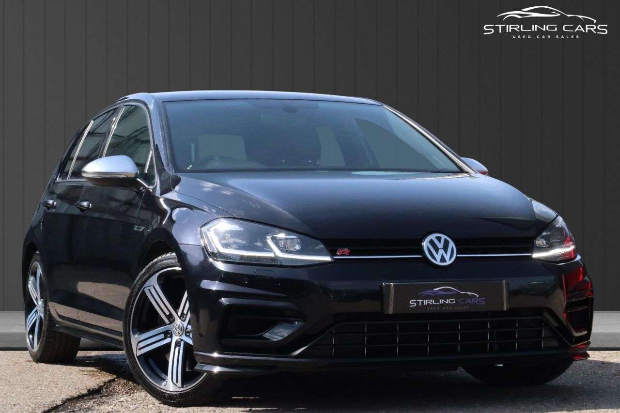 A 2017 VOLKSWAGEN GOLF 2.0 TSI BlueMotion Tech R Hatchback 5dr Petrol DSG 4Motion Euro 6 (s/s) (31 A 2017 VOLKSWAGEN GOLF 2.0 TSI BlueMotion Tech R Hatchback 5dr Petrol DSG 4Motion Euro 6 (s/s) (31