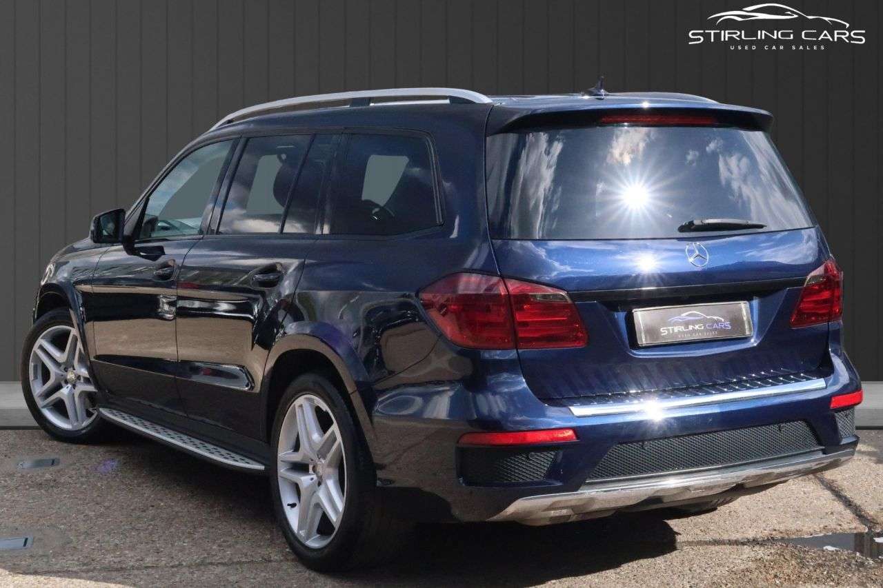 A 2014 MERCEDES-BENZ GL CLASS 3.0 GL350 V6 BlueTEC AMG Sport SUV 5dr Diesel G-Tronic+ 4WD Euro 6 (s/s) (2 A 2014 MERCEDES-BENZ GL CLASS 3.0 GL350 V6 BlueTEC AMG Sport SUV 5dr Diesel G-Tronic+ 4WD Euro 6 (s/s) (2