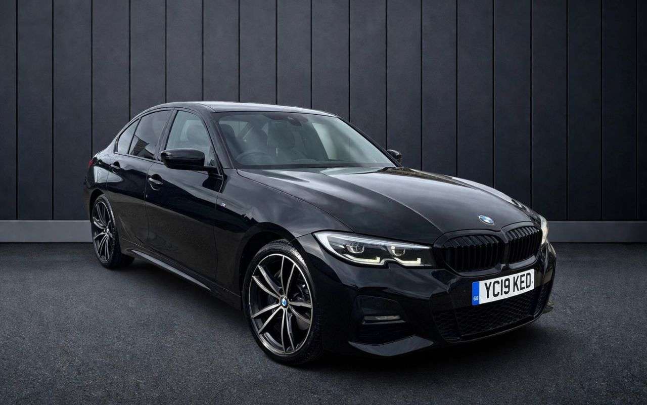 A 2019 BMW 3 SERIES 2.0 320i M Sport Saloon 4dr Petrol Auto Euro 6 (s/s) (184 ps) FINANCE+WARRA A 2019 BMW 3 SERIES 2.0 320i M Sport Saloon 4dr Petrol Auto Euro 6 (s/s) (184 ps) FINANCE+WARRA