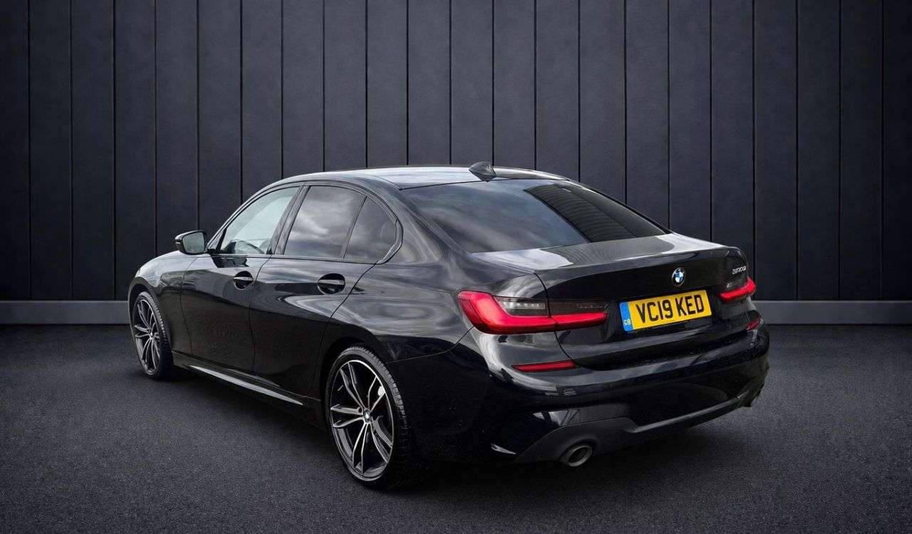 A 2019 BMW 3 SERIES 2.0 320i M Sport Saloon 4dr Petrol Auto Euro 6 (s/s) (184 ps) FINANCE+WARRA A 2019 BMW 3 SERIES 2.0 320i M Sport Saloon 4dr Petrol Auto Euro 6 (s/s) (184 ps) FINANCE+WARRA