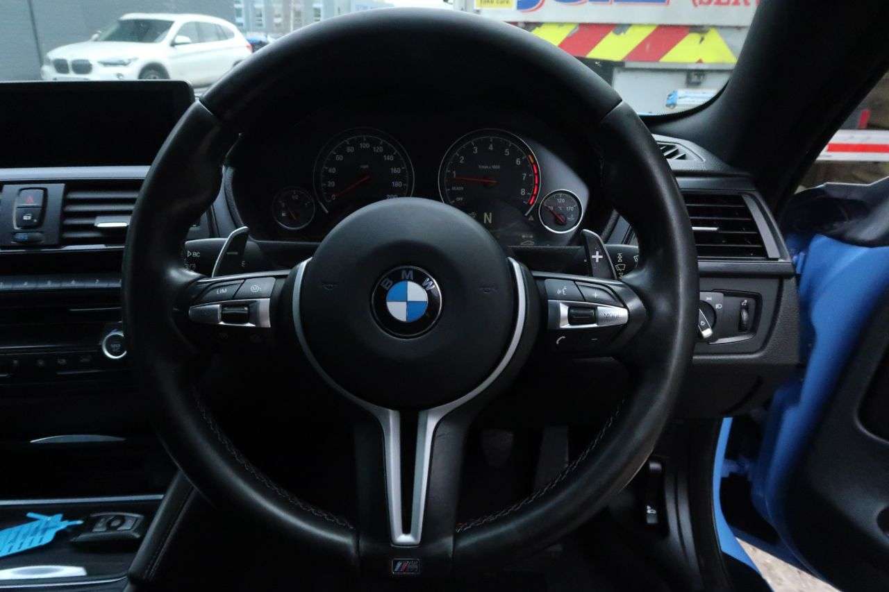 2015 BMW M4 2015 BMW M4