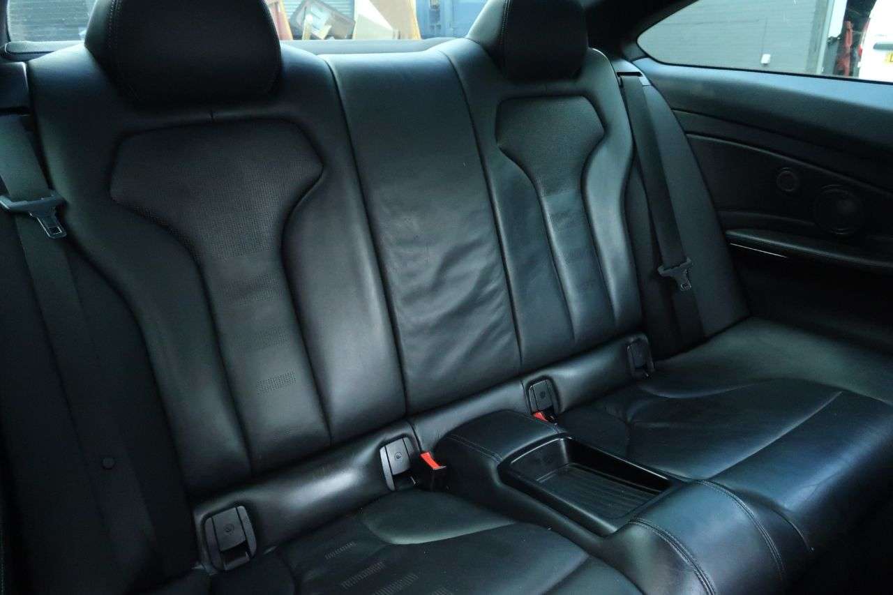 2015 BMW M4 2015 BMW M4