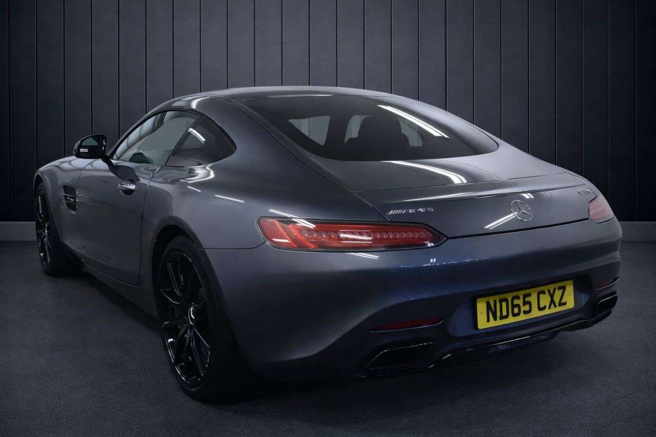 A 2015 MERCEDES-BENZ AMG GT 4.0 V8 BiTurbo S (Premium) Coupe 2dr Petrol SpdS DCT Euro 6 (s/s) (510 ps) A 2015 MERCEDES-BENZ AMG GT 4.0 V8 BiTurbo S (Premium) Coupe 2dr Petrol SpdS DCT Euro 6 (s/s) (510 ps)