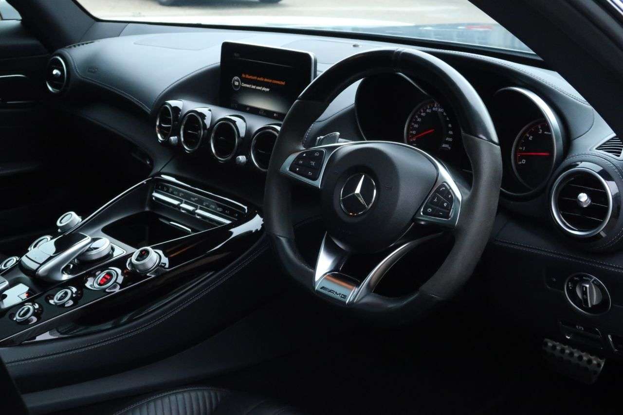 A 2015 MERCEDES-BENZ AMG GT 4.0 V8 BiTurbo S (Premium) Coupe 2dr Petrol SpdS DCT Euro 6 (s/s) (510 ps) A 2015 MERCEDES-BENZ AMG GT 4.0 V8 BiTurbo S (Premium) Coupe 2dr Petrol SpdS DCT Euro 6 (s/s) (510 ps)