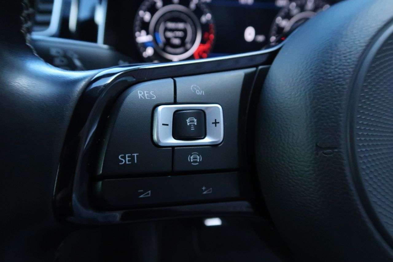 2020 VOLKSWAGEN GOLF 2020 VOLKSWAGEN GOLF