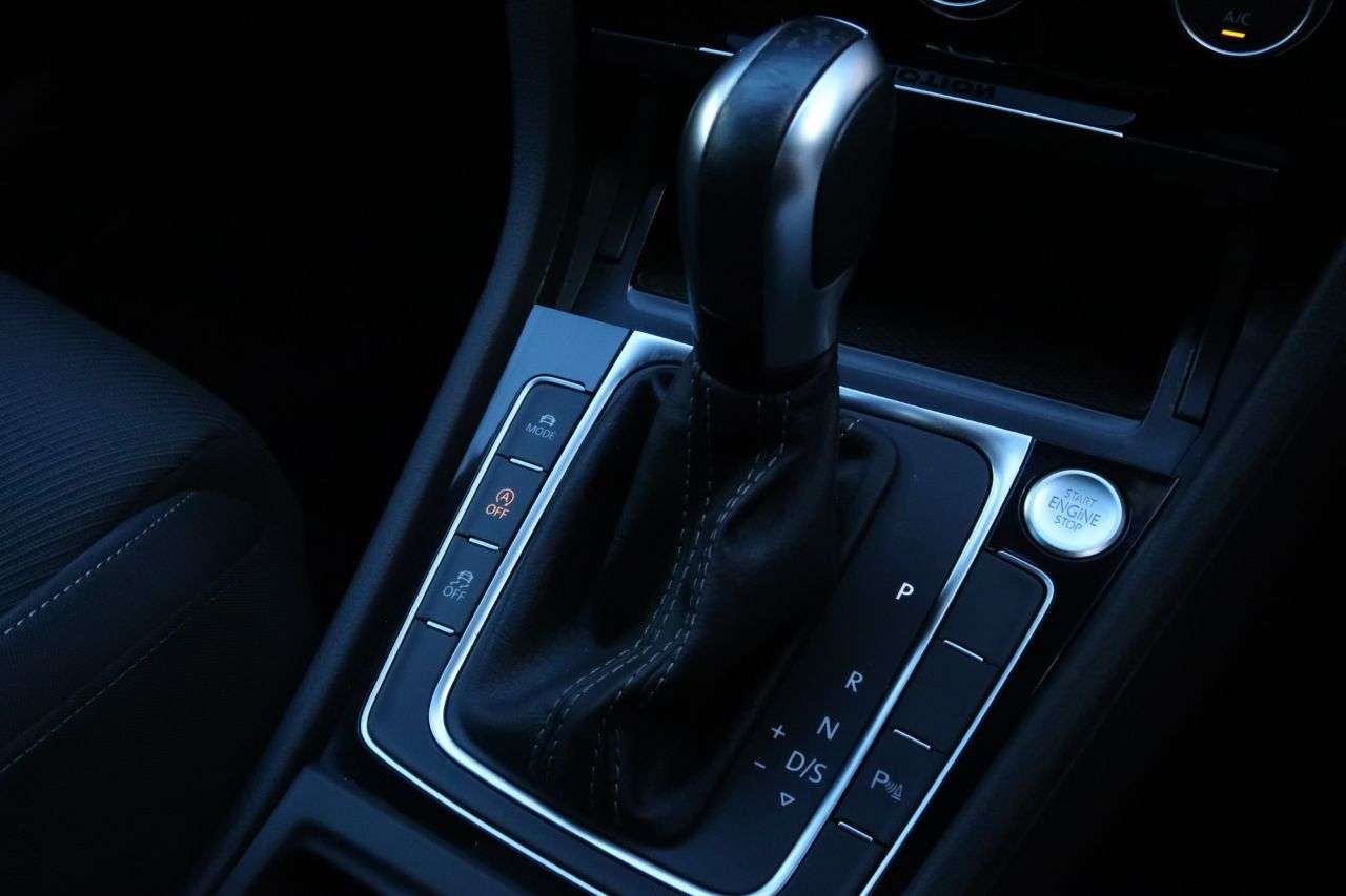 2020 VOLKSWAGEN GOLF 2020 VOLKSWAGEN GOLF