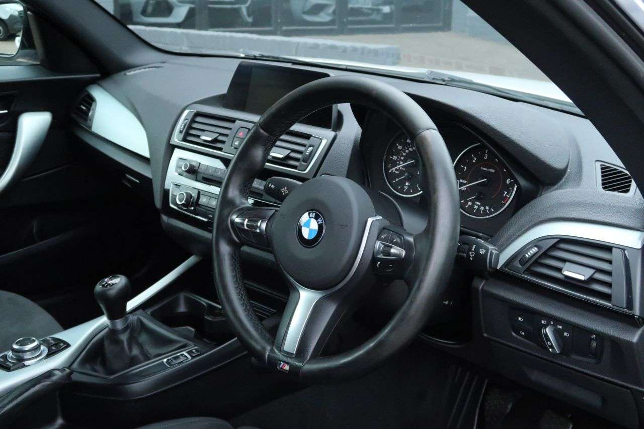 A 2017 BMW 1 SERIES 1.5 118i M Sport Hatchback 3dr Petrol Manual Euro 6 (s/s) (136 ps) FINANCE+ A 2017 BMW 1 SERIES 1.5 118i M Sport Hatchback 3dr Petrol Manual Euro 6 (s/s) (136 ps) FINANCE+