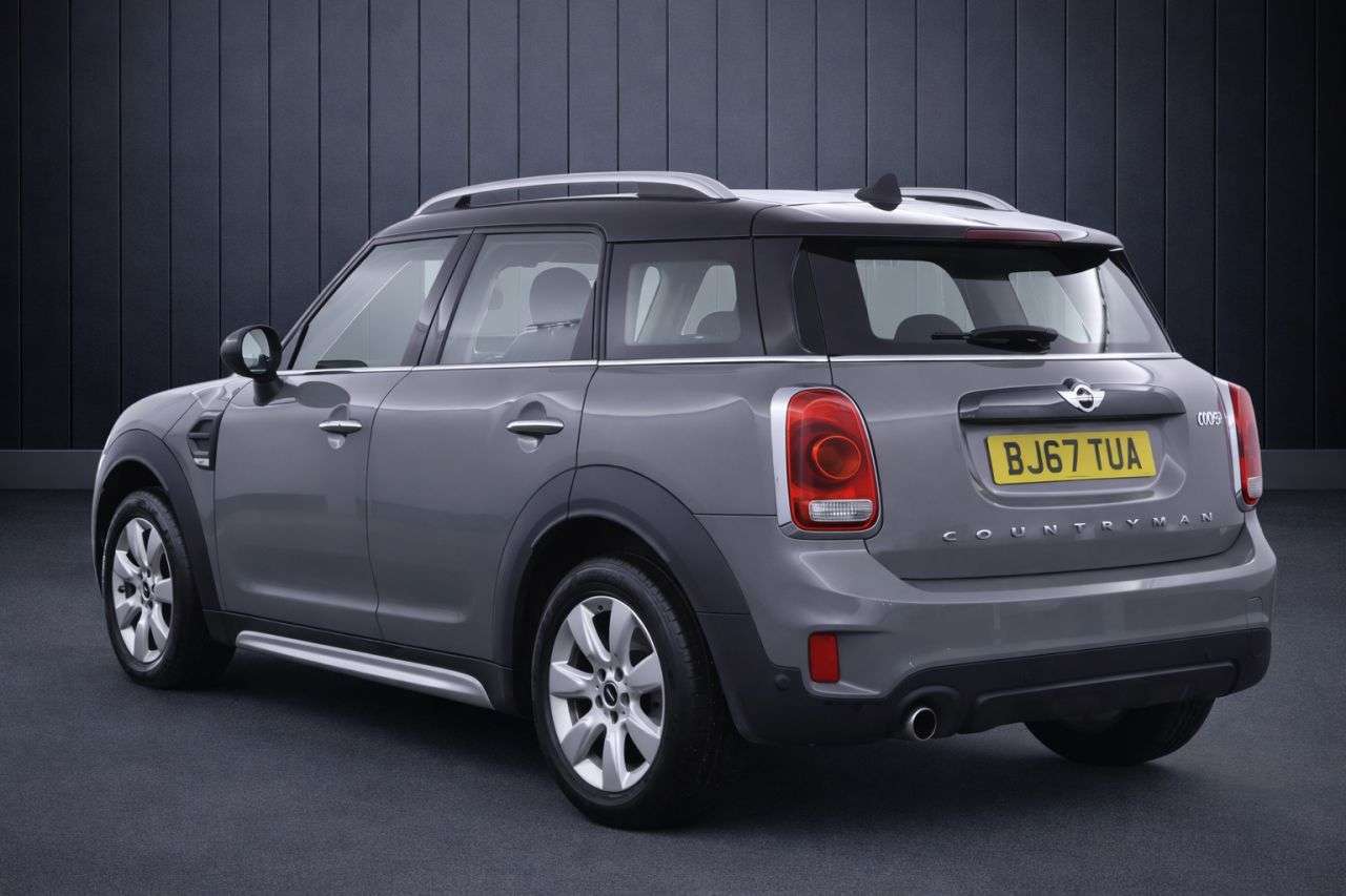A 2017 MINI COUNTRYMAN 1.5 Cooper SUV 5dr Petrol Auto Euro 6 (s/s) (136 ps) FINANCE+WARRANTY+SERVI A 2017 MINI COUNTRYMAN 1.5 Cooper SUV 5dr Petrol Auto Euro 6 (s/s) (136 ps) FINANCE+WARRANTY+SERVI