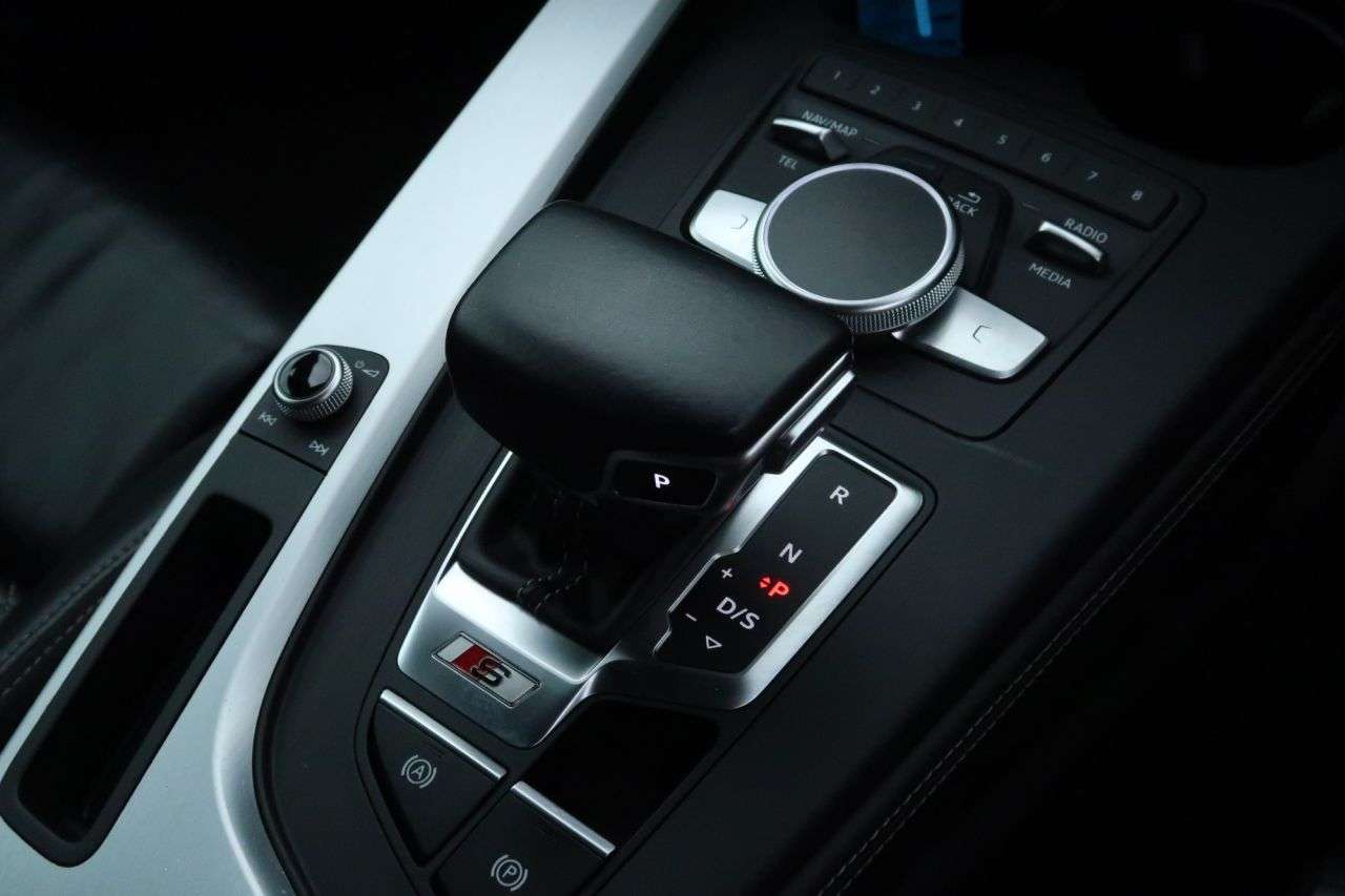 2018 AUDI S4 2018 AUDI S4