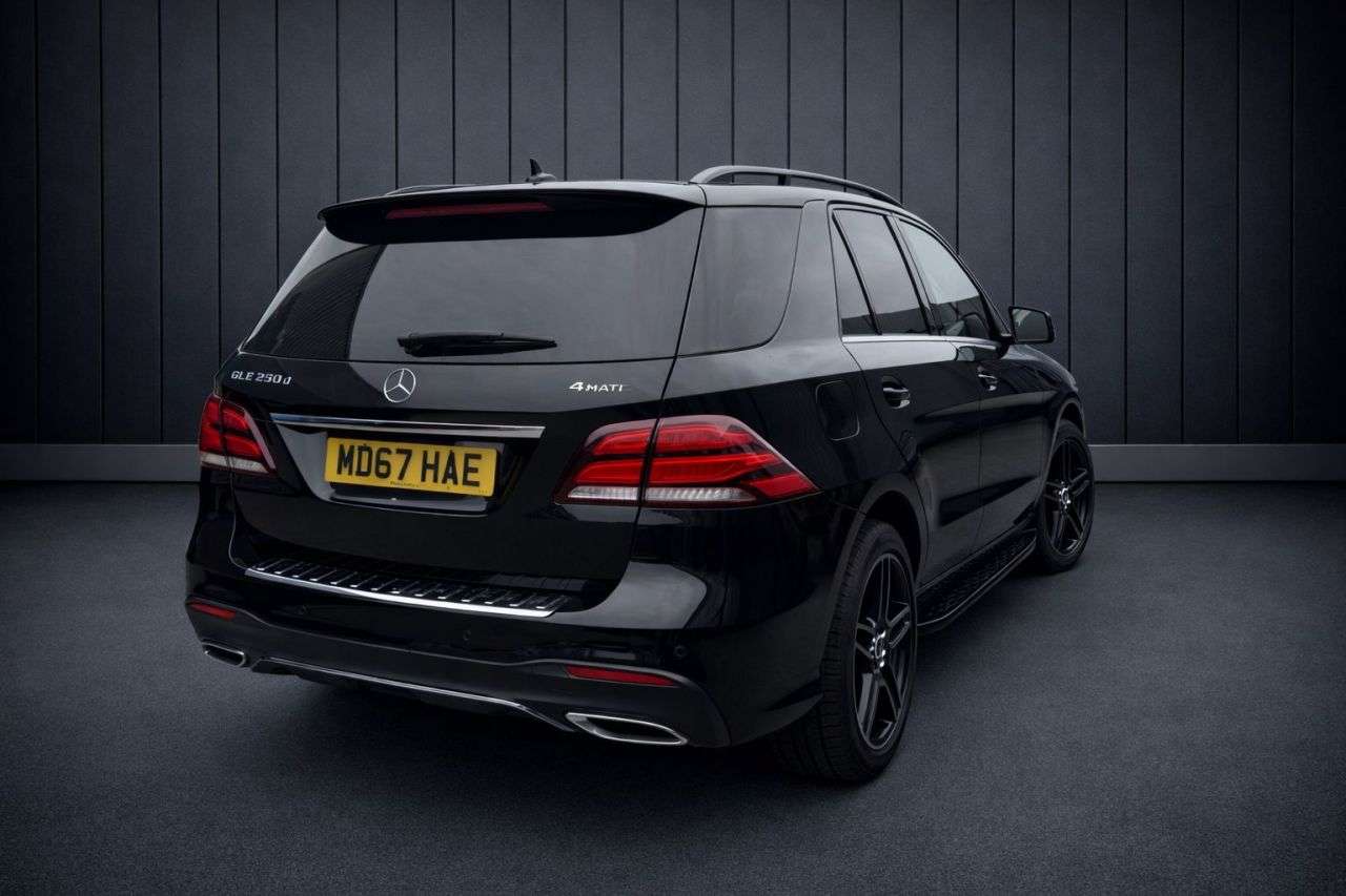 A 2018 MERCEDES-BENZ GLE 2.1 GLE250d AMG Line (Premium) SUV 5dr Diesel G-Tronic 4MATIC Euro 6 (s/s) A 2018 MERCEDES-BENZ GLE 2.1 GLE250d AMG Line (Premium) SUV 5dr Diesel G-Tronic 4MATIC Euro 6 (s/s)