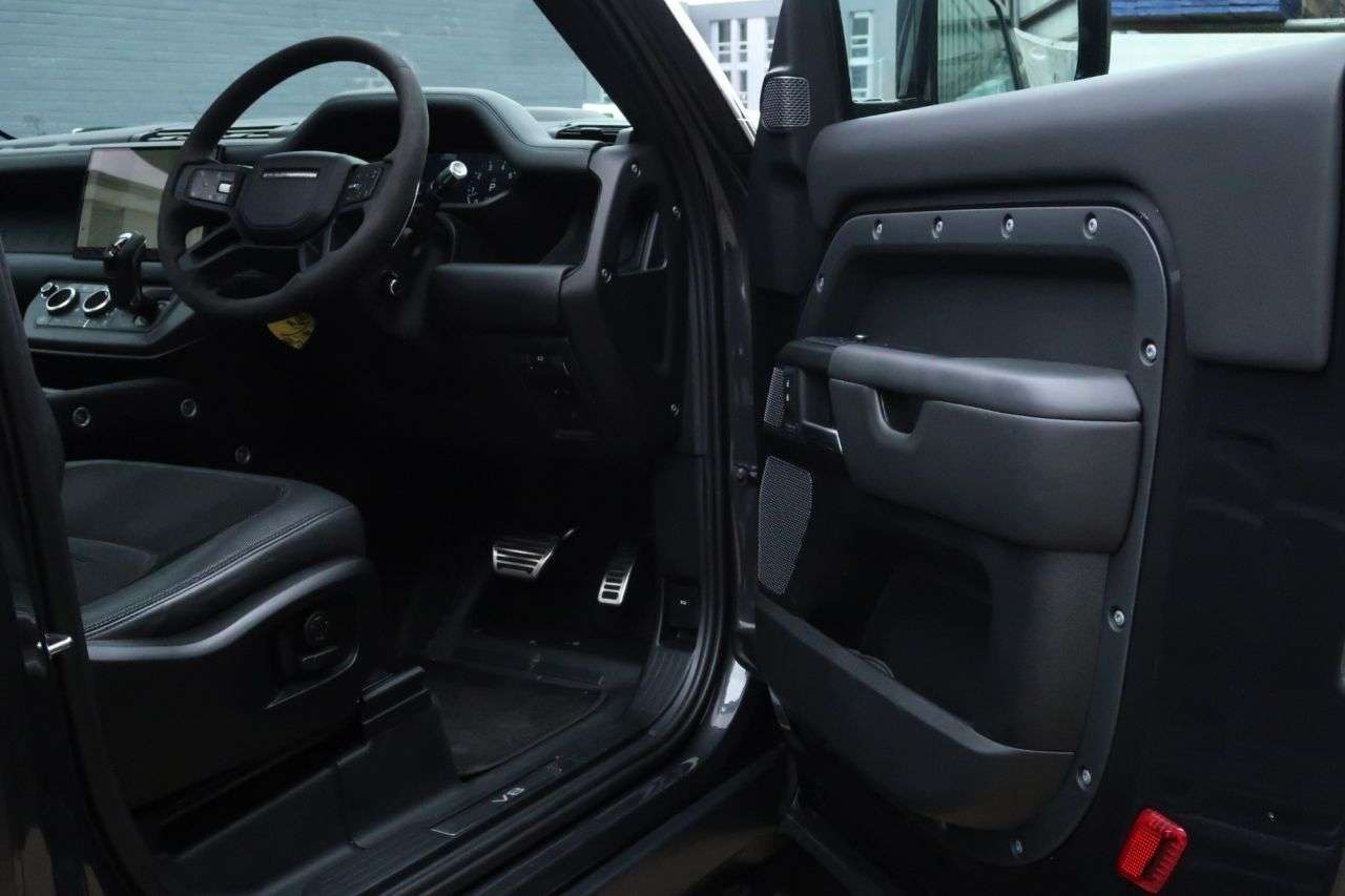 2021 LAND ROVER DEFENDER 2021 LAND ROVER DEFENDER