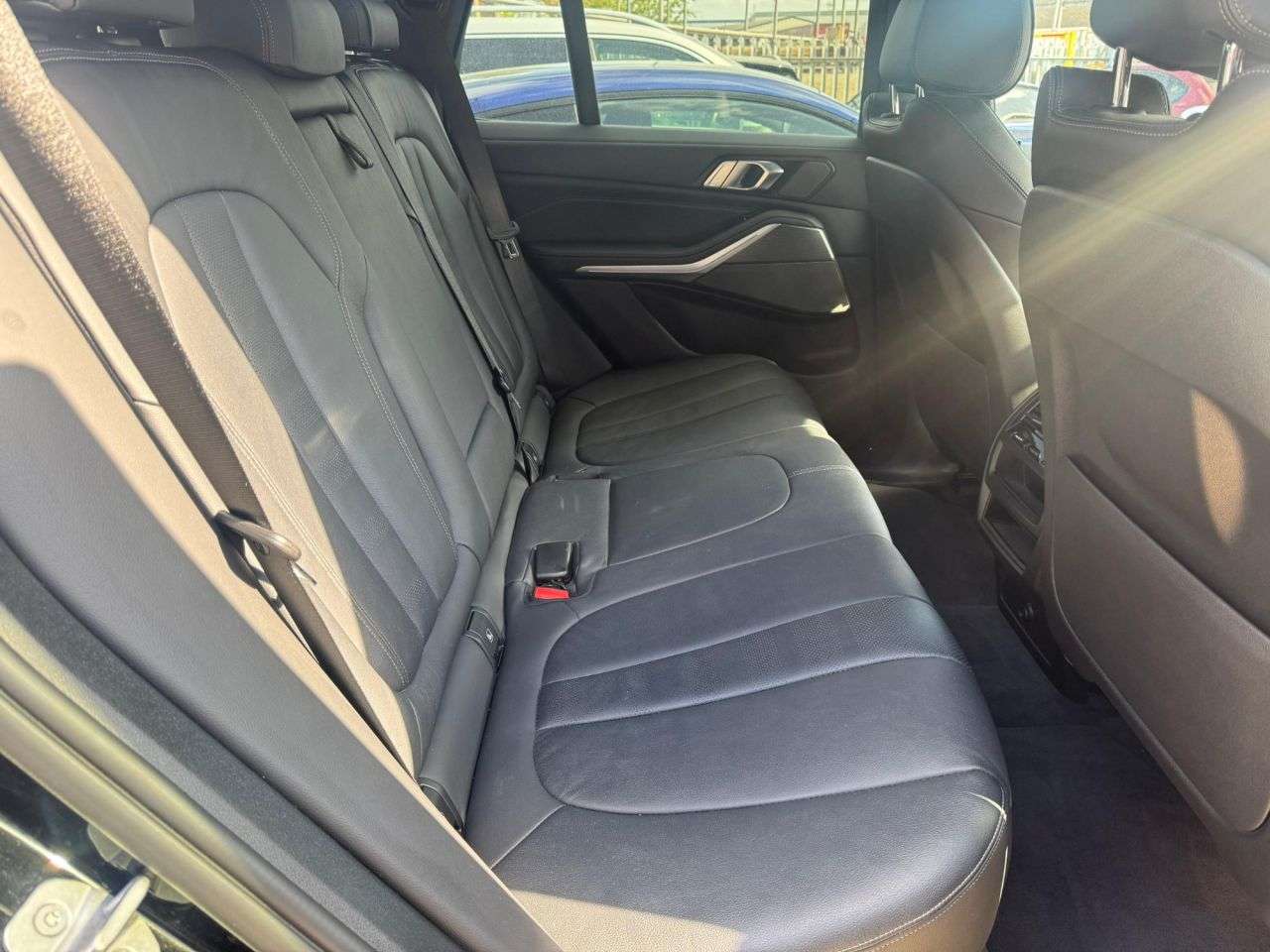 A 2020 BMW X5 3.0 30d MHT M Sport SUV 5dr Diesel Hybrid Auto xDrive Euro 6 (s/s) (286 ps) A 2020 BMW X5 3.0 30d MHT M Sport SUV 5dr Diesel Hybrid Auto xDrive Euro 6 (s/s) (286 ps)