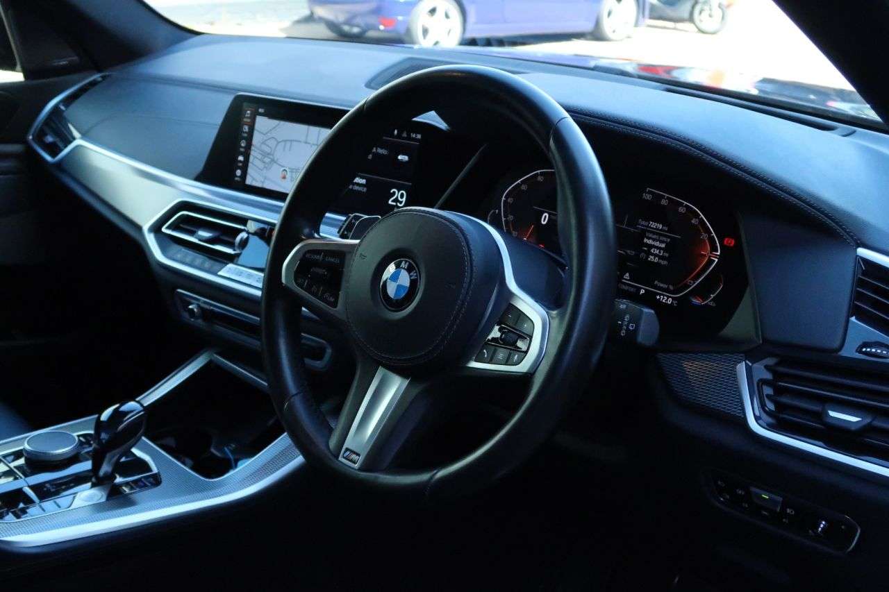 A 2020 BMW X5 3.0 30d MHT M Sport SUV 5dr Diesel Hybrid Auto xDrive Euro 6 (s/s) (286 ps) A 2020 BMW X5 3.0 30d MHT M Sport SUV 5dr Diesel Hybrid Auto xDrive Euro 6 (s/s) (286 ps)