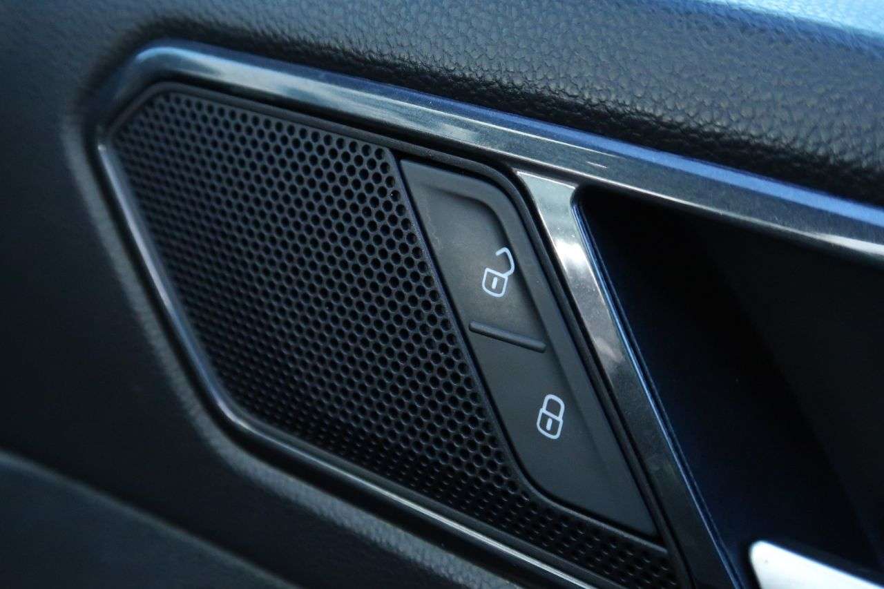 2018 VOLKSWAGEN TIGUAN 2018 VOLKSWAGEN TIGUAN