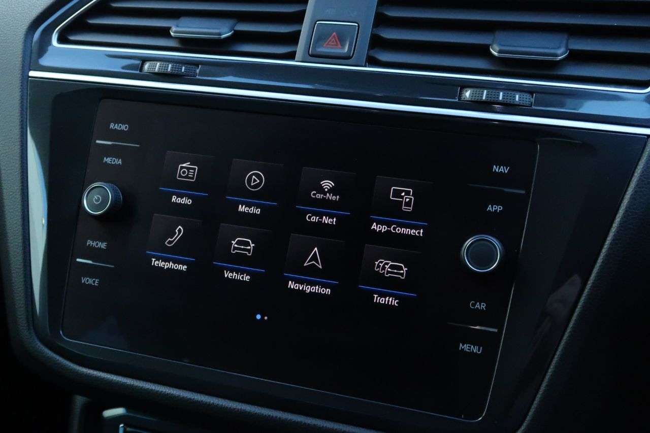 2018 VOLKSWAGEN TIGUAN 2018 VOLKSWAGEN TIGUAN