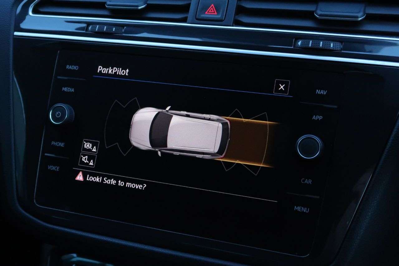 2018 VOLKSWAGEN TIGUAN 2018 VOLKSWAGEN TIGUAN