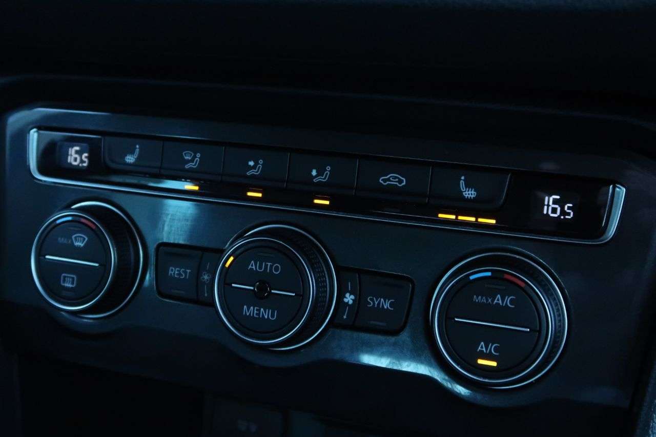 2018 VOLKSWAGEN TIGUAN 2018 VOLKSWAGEN TIGUAN