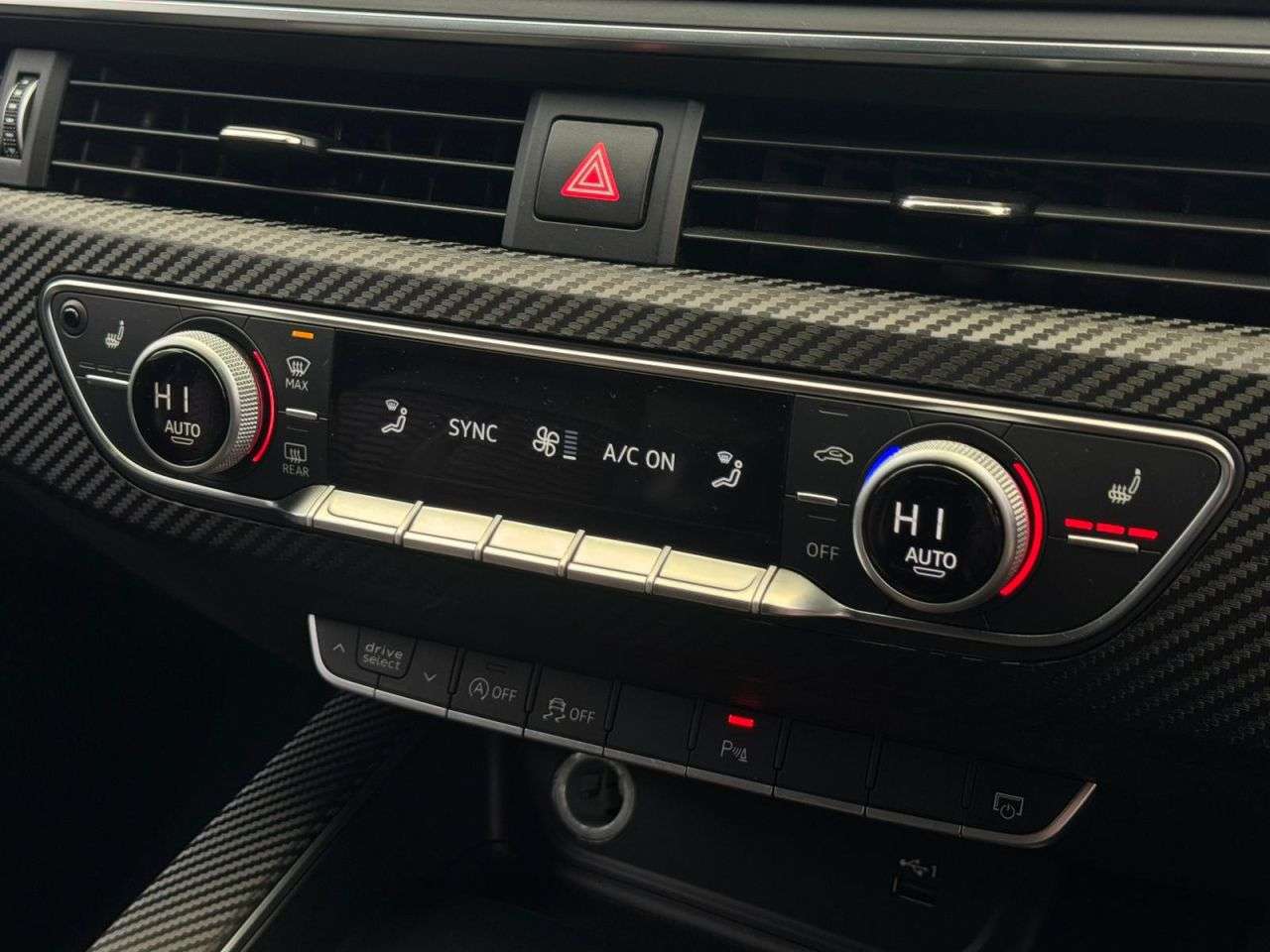2018 AUDI RS4 AVANT 2018 AUDI RS4 AVANT