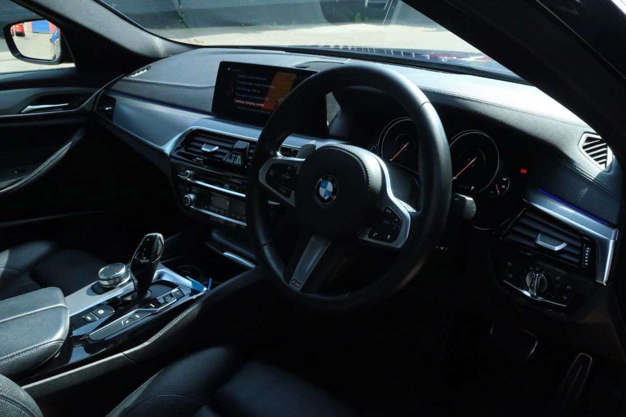 A 2018 BMW 5 SERIES 2.0 530e 9.2kWh M Sport Saloon 4dr Petrol Plug-in Hybrid Auto Euro 6 (s/s) A 2018 BMW 5 SERIES 2.0 530e 9.2kWh M Sport Saloon 4dr Petrol Plug-in Hybrid Auto Euro 6 (s/s)