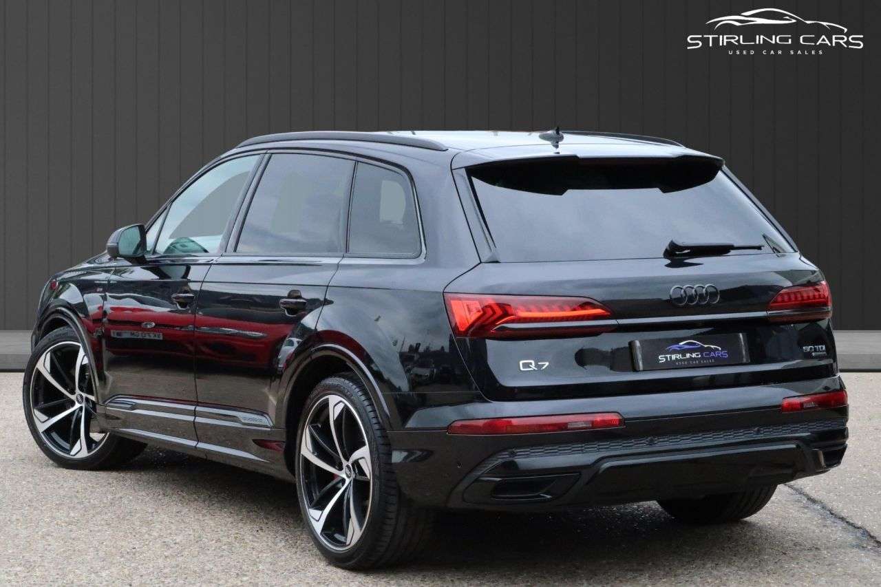 A 2021 AUDI Q7 3.0 TDI V6 50 Black Edition SUV 5dr Diesel Tiptronic quattro Euro 6 (s/s) ( A 2021 AUDI Q7 3.0 TDI V6 50 Black Edition SUV 5dr Diesel Tiptronic quattro Euro 6 (s/s) (