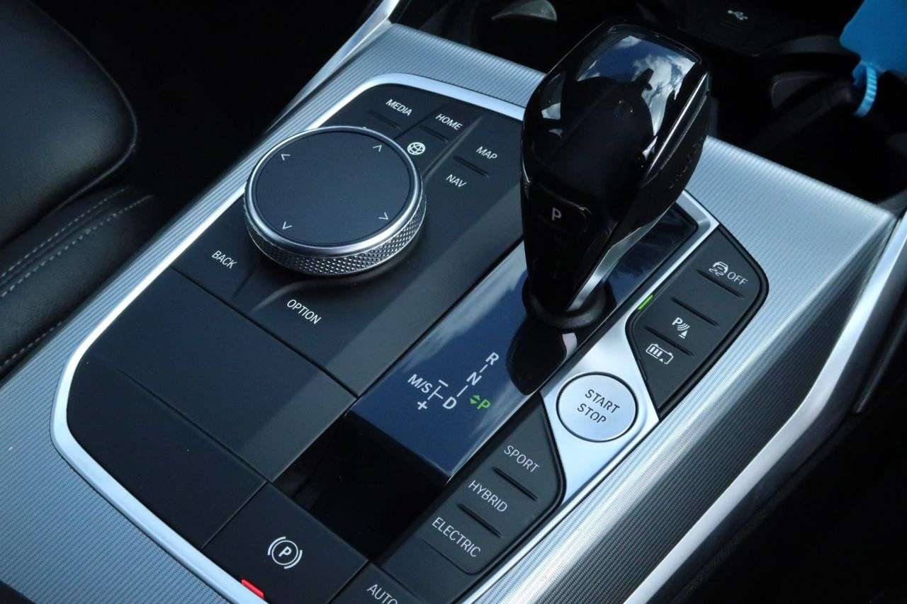 2021 BMW 3 SERIES 2021 BMW 3 SERIES