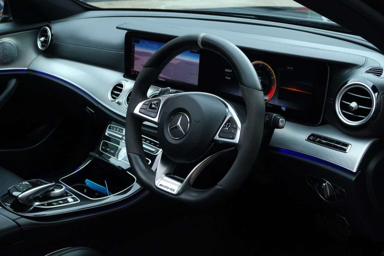 A 2019 MERCEDES-BENZ E-CLASS 4.0 E63 V8 BiTurbo AMG S (Premium) Estate 5dr Petrol SpdS MCT 4MATIC+ Euro A 2019 MERCEDES-BENZ E-CLASS 4.0 E63 V8 BiTurbo AMG S (Premium) Estate 5dr Petrol SpdS MCT 4MATIC+ Euro