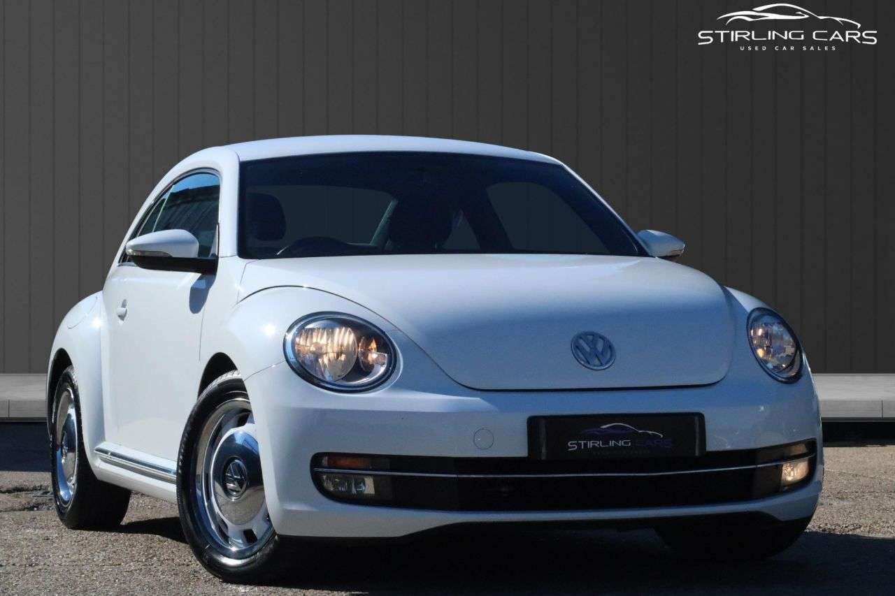 A 2016 VOLKSWAGEN BEETLE 1.2 TSI BlueMotion Tech Design Hatchback 3dr Petrol DSG Euro 6 (s/s) (105 p A 2016 VOLKSWAGEN BEETLE 1.2 TSI BlueMotion Tech Design Hatchback 3dr Petrol DSG Euro 6 (s/s) (105 p