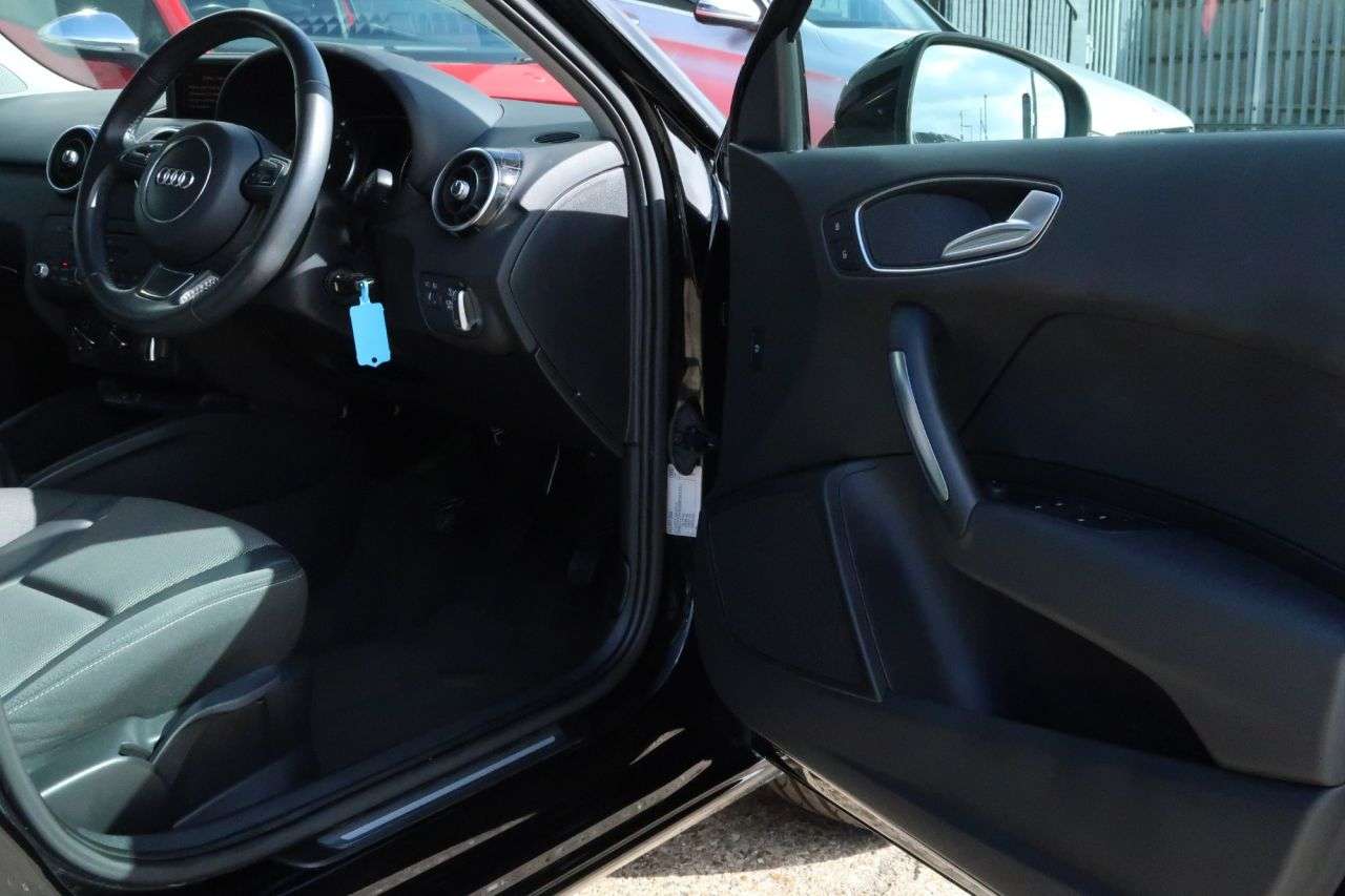 2013 AUDI A1 2013 AUDI A1