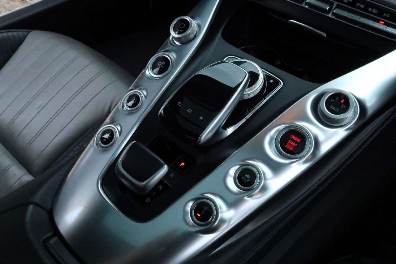 2015 MERCEDES-BENZ AMG GT 2015 MERCEDES-BENZ AMG GT