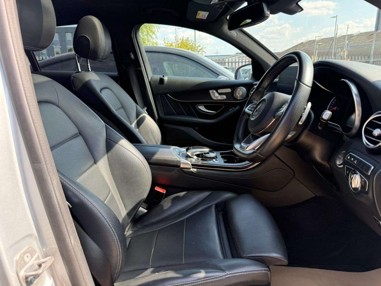 A 2017 MERCEDES-BENZ GLC 3.0 GLC350d V6 AMG Line (Premium Plus) Coupe 5dr Diesel G-Tronic 4MATIC Eur A 2017 MERCEDES-BENZ GLC 3.0 GLC350d V6 AMG Line (Premium Plus) Coupe 5dr Diesel G-Tronic 4MATIC Eur