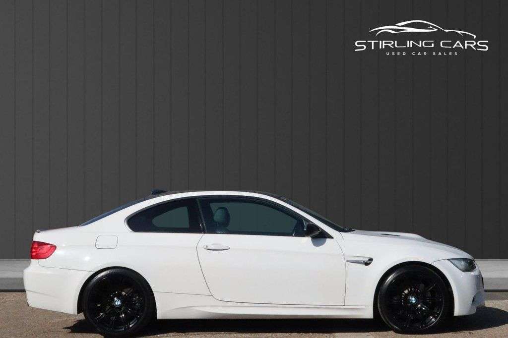 2012 BMW M3 2012 BMW M3