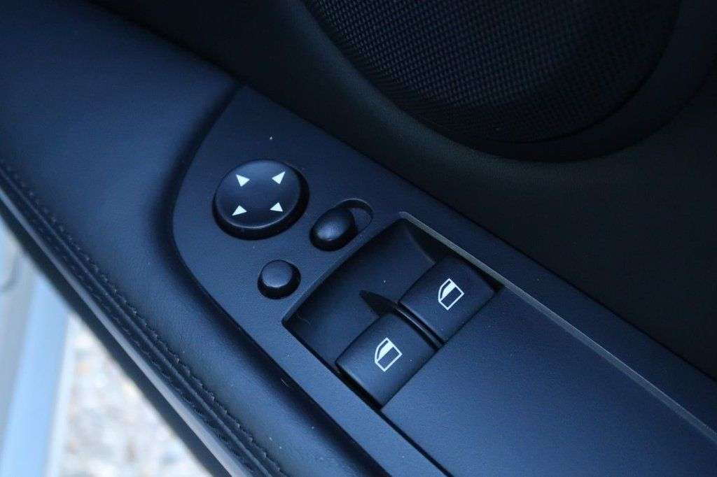 2012 BMW M3 2012 BMW M3