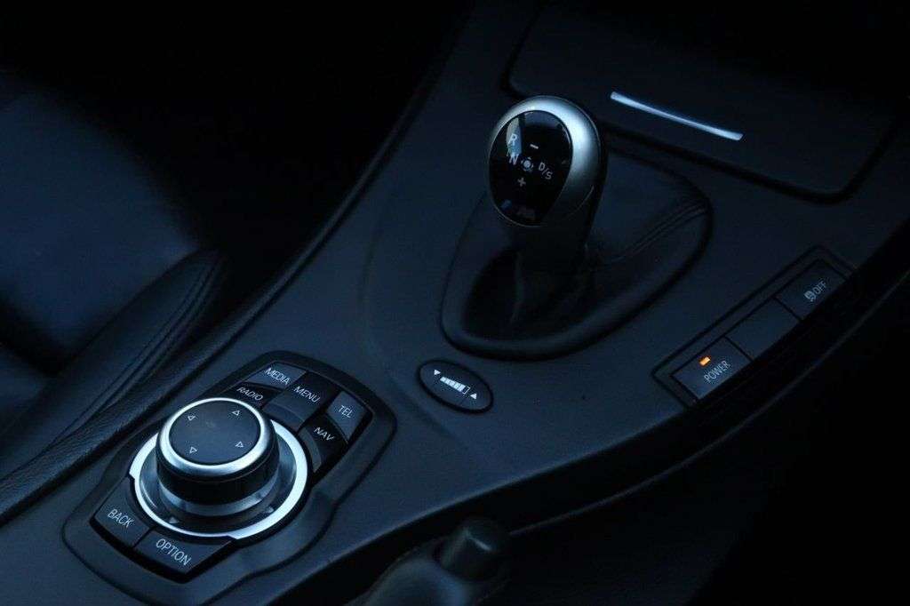 2012 BMW M3 2012 BMW M3